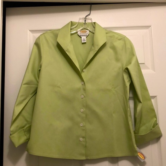 NWT Fun Light Green 3/4 Sleeve button down shirt - Picture 2 of 4